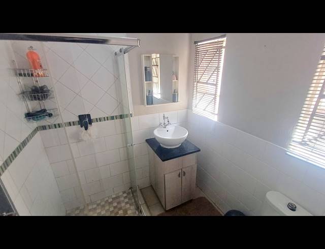3 BEDROOM SECTIONAL TITLE FOR SALE IN DIE HOEWES